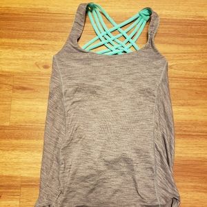 Grey Lululemon top w/ Turquoise built in bra
